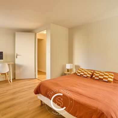 Maison 5 pièces 270000 €