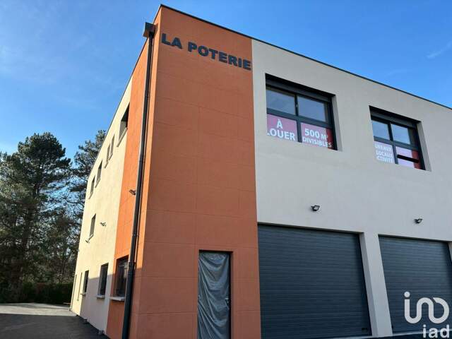 Location Local d'activités 289 m&sup2; — photo du bien