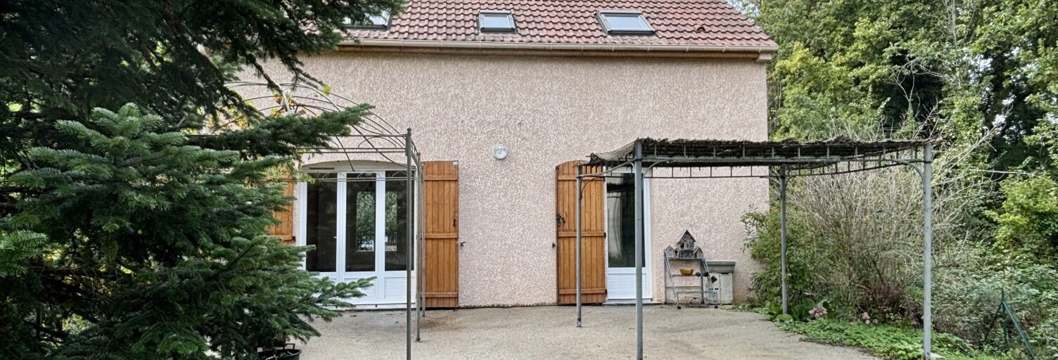 Maison 6 Pièces 107 m² à vendre à Saint-Pierre-lès-Nemours (77140)
