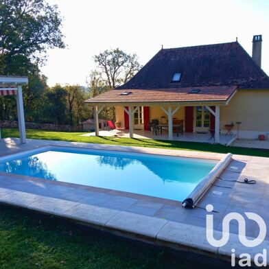 Maison 7 pièces 383500 €