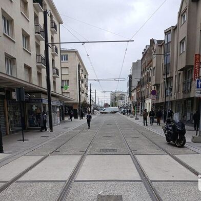 Commerce  235000 €