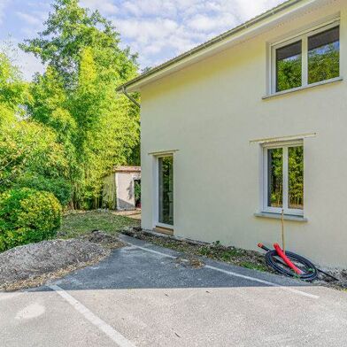 Maison 5 pièces 250275 €