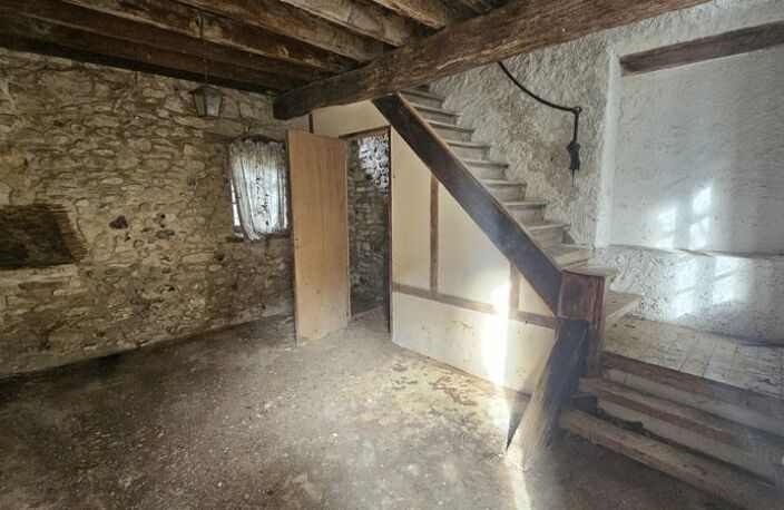 Grange de 2 pièces principales — photo 2