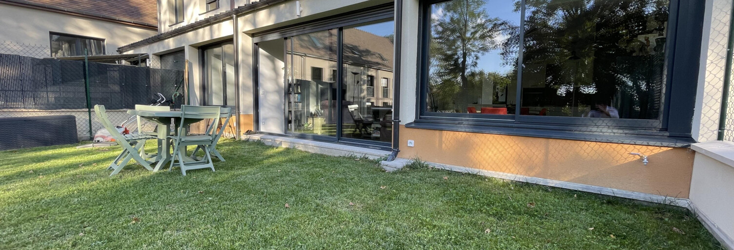 Appartement 5 Pièces 111 m² à vendre à Jouars-Pontchartrain (78760)