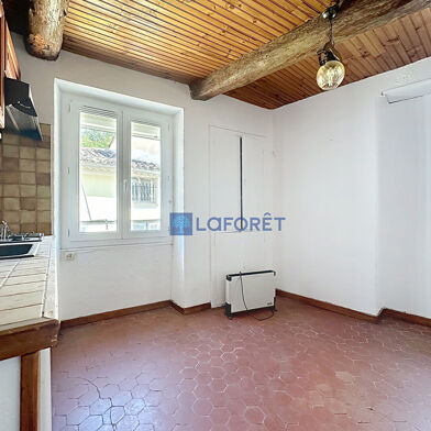 Immeuble  113000 €