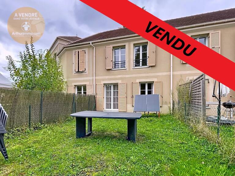 Maison en Triplex 5 pièces Baillet en France (95) — photo 1
