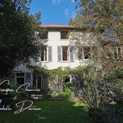 Maison 7 pièces 849000 €