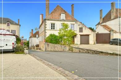 Maison 10 pièces 300000 €