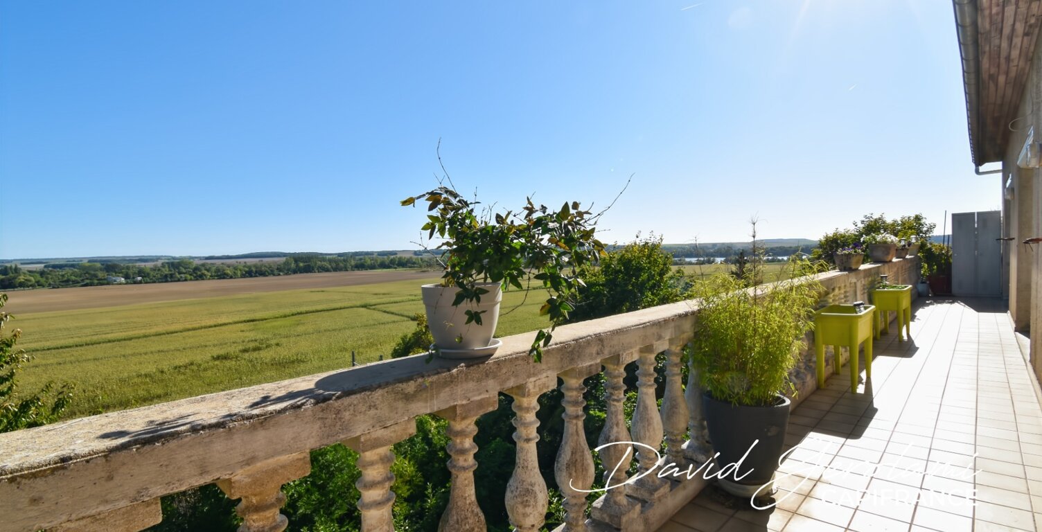 Duplex lumineux 5 pièces – 132 m² – Jardin + balcon plein Sud – Vue Seine & Lac — photo 1