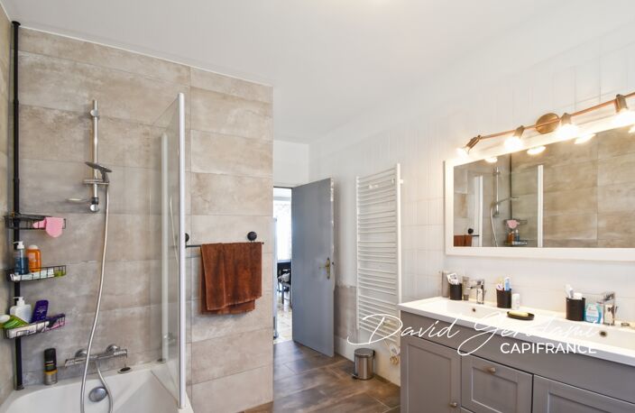 Duplex lumineux 5 pièces – 132 m² – Jardin + balcon plein Sud – Vue Seine & Lac — photo 5