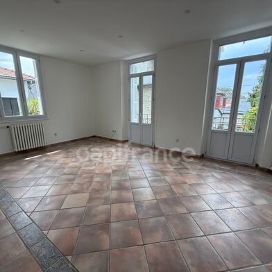 Appartement 4 pièces 148000 €
