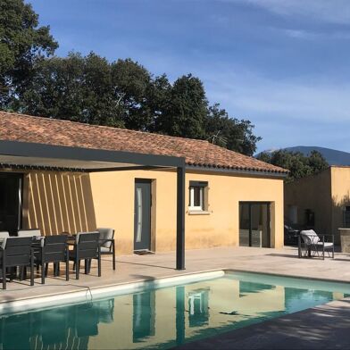 Maison 5 pièces 674000 €