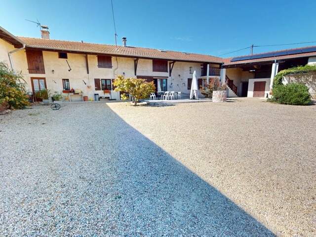 Maison À Vendre BANEINS — photo du bien