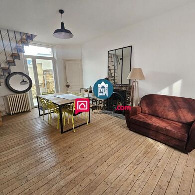 Maison 7 pièces 745000 €