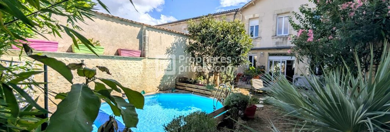 Maison 12 Pièces 376 m² à vendre à Cognac (16100)