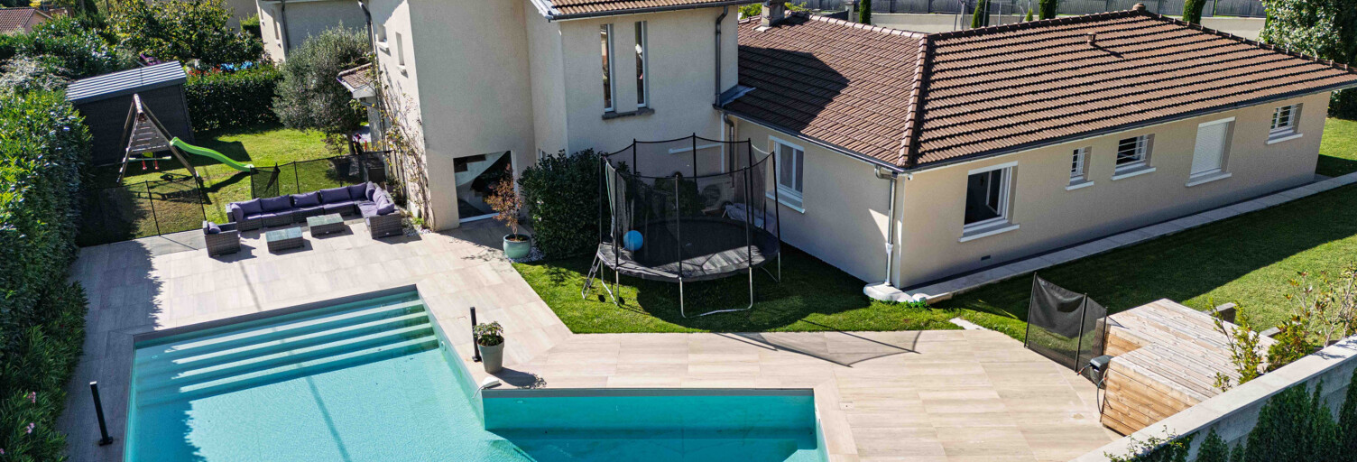 Maison 6 Pièces 180 m² à vendre à Saint-Germain-Nuelles (69210)