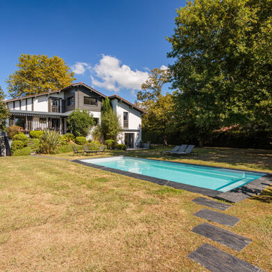 Maison 9 pièces 1499000 €