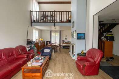 Maison 6 pièces 399000 €