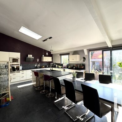 Maison 4 pièces 556000 €