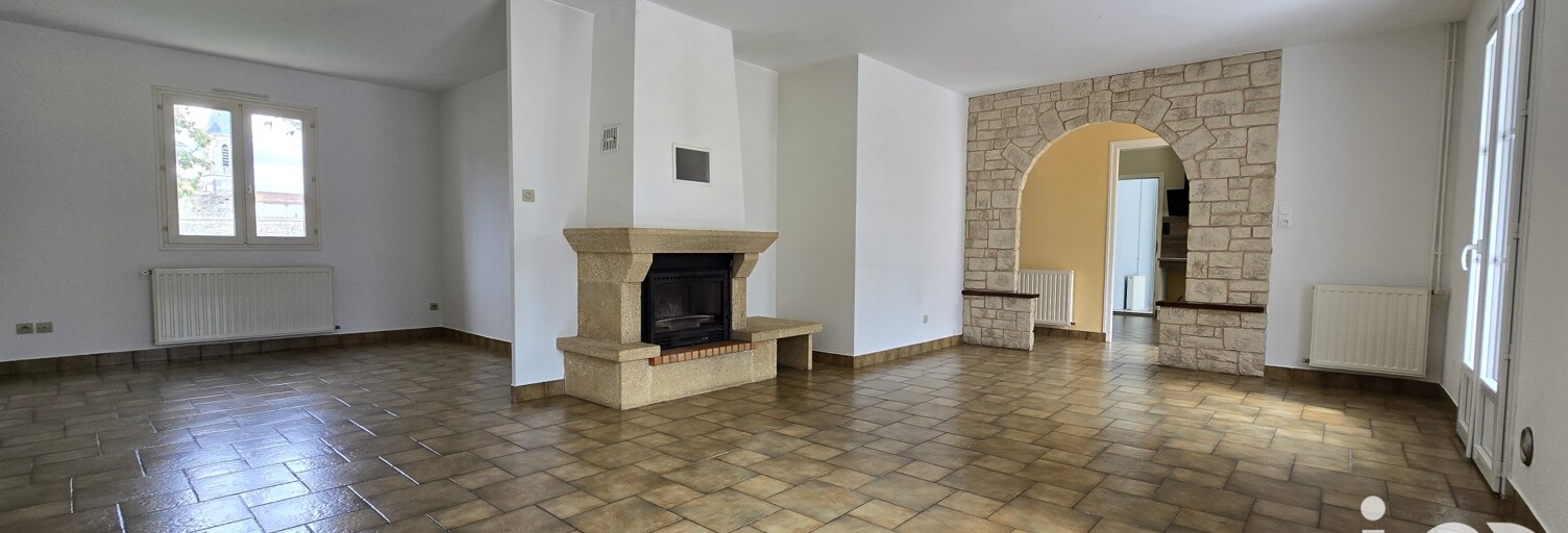 Maison 5 Pièces 114 m² à vendre à La Rochénard (79270)