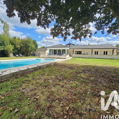 Maison 6 pièces 389000 €