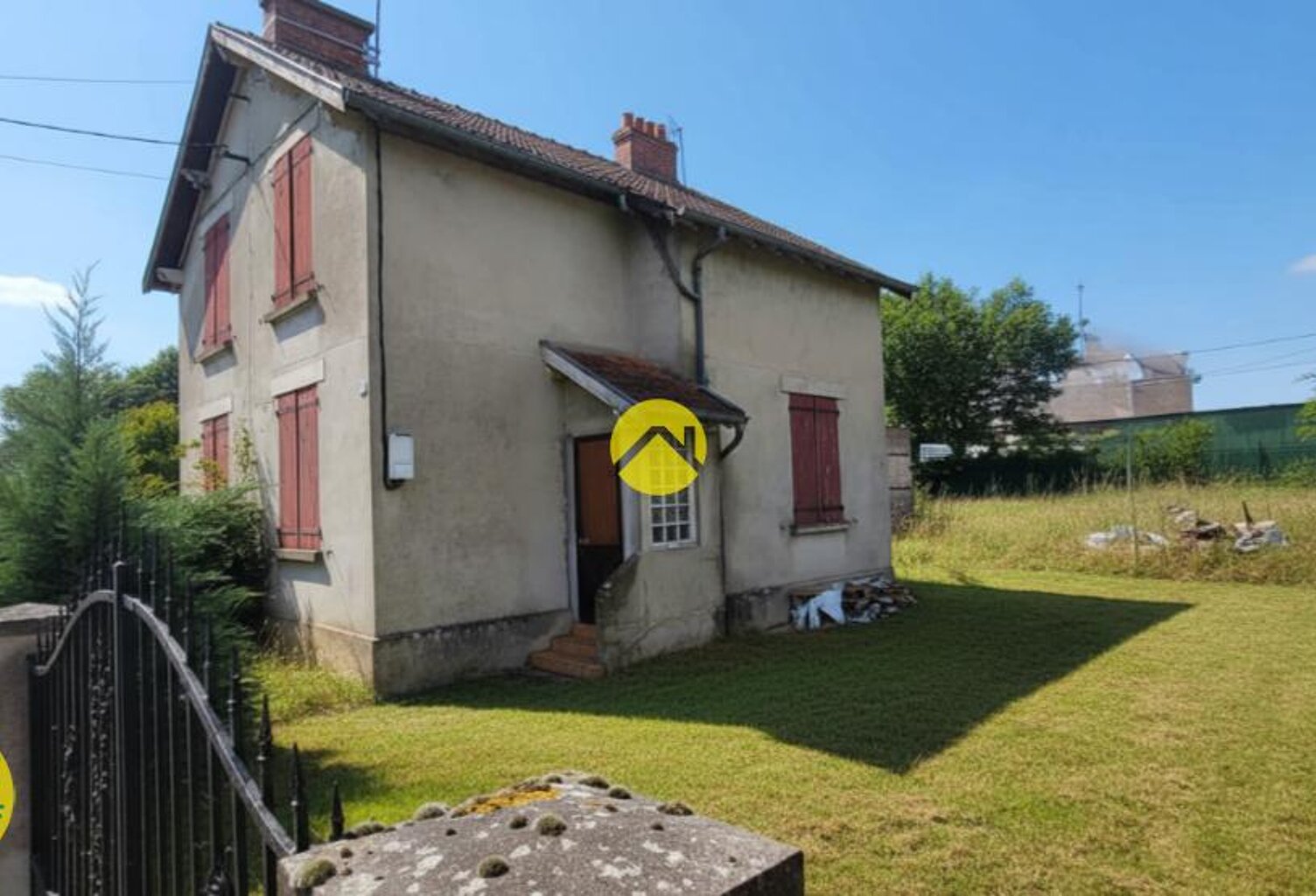 Demi-maison mitoyenne d'un côté — photo 1