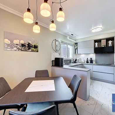 Maison 8 pièces 299500 €