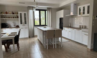 Maison 6 Pièces 220 m² à vendre à Saint-Priest (69800)