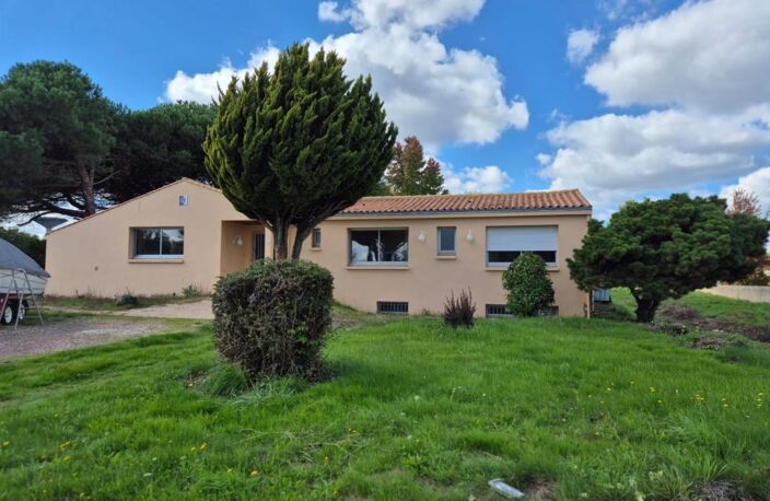 CHATEAU- GUIBERT AU CALME ABSOLUE CHARMANTE MAISON AVEC PISCINE ET SOUS SOL COMPLET SUR 3800M² CLOS — photo 4