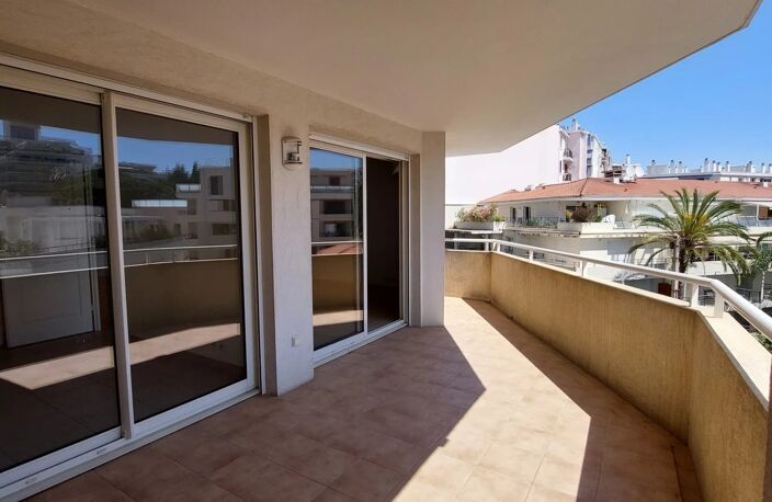 ANTIBES - 4 Pièces  82 m² — photo 5