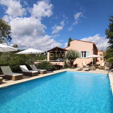 Maison 5 pièces 745000 €