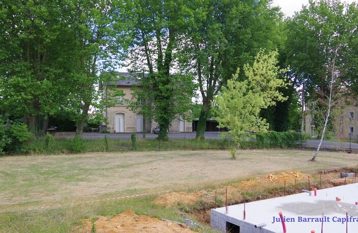 SAINT JULIEN L’ARS Terrain de 1028 m² libre de constructeur à viabiliser — photo 3