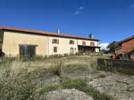 CORPS DE FERME ET DÉPENDANCES À RÉNOVER. 720 M2 AU TOTAL. — photo 3