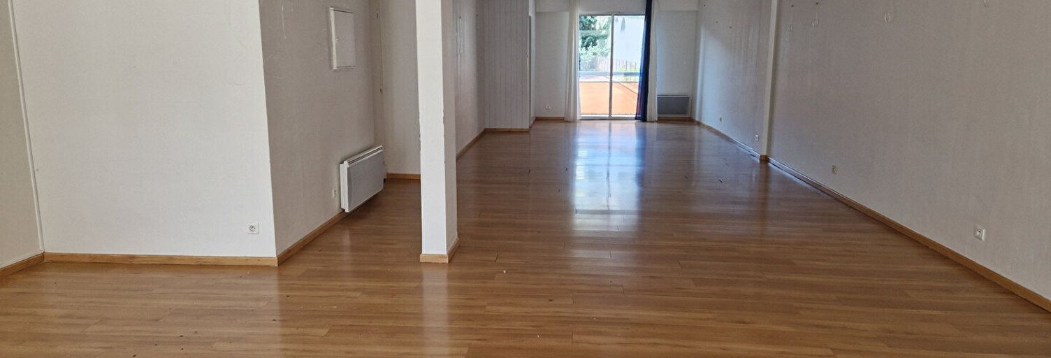 Commerce  77 m² à vendre à Rodez (12000)