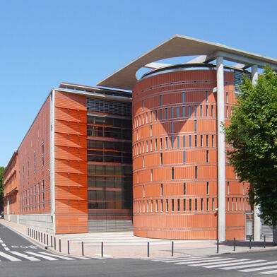 Commerce  241500 €