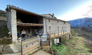 Maison 10 Pièces 200 m² à vendre à Plaisians (26170)