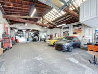 Local commercial — photo 3