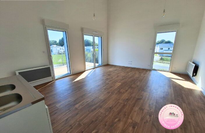 A VENDRE - LE RHEU- APPARTEMENT T3 DE 63,40m² dernier étage — photo 2