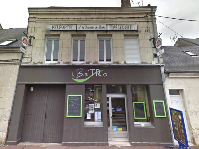 immeuble d habitation et commerce de restauration traiteur — photo 1