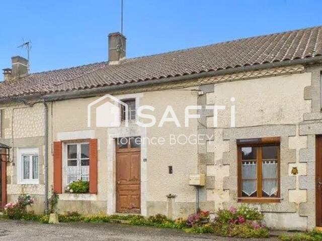 Magnifique hameau de trois maisons avec dépendances et plus de cinq hectares attenants. — photo du bien