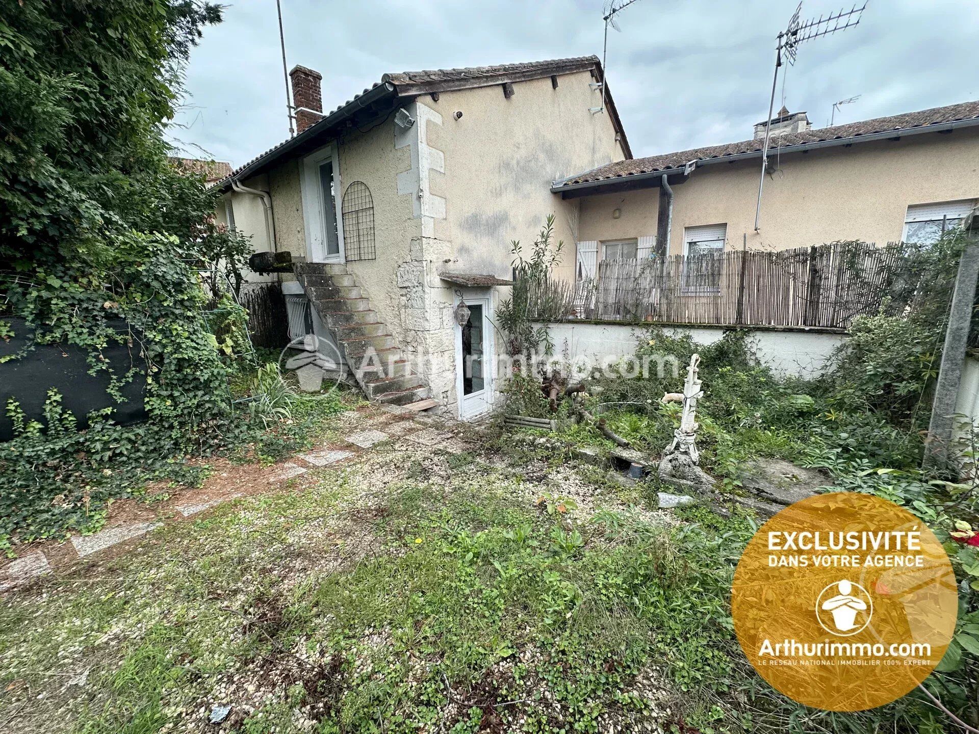Maison 3 pièces 100 m² · à Saint-Astier · 100 m² · 96 000 €