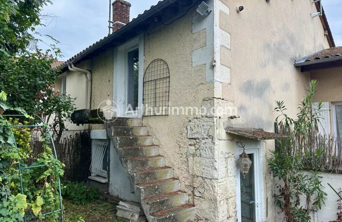 Maison en pierre avec jardin, 100 m², 2 ch , centre-ville Saint-Astier — photo 2