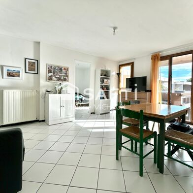 Appartement 3 pièces 114000 €