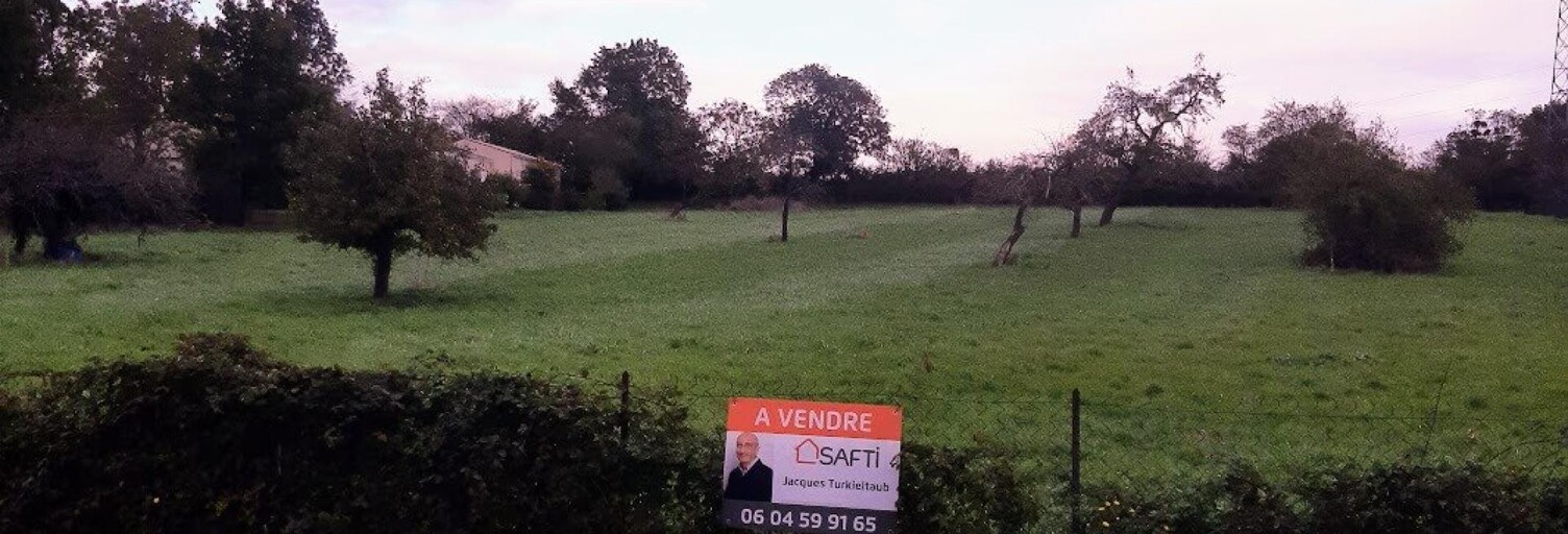 Terrain  4500 m² à vendre à Saintes (17100)