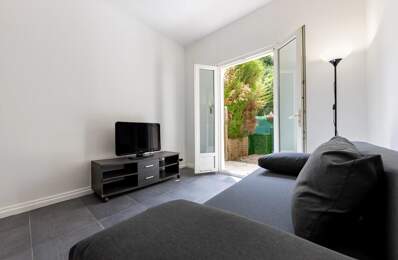 STUDIO AVEC PARKING PRIVATIF — photo du bien