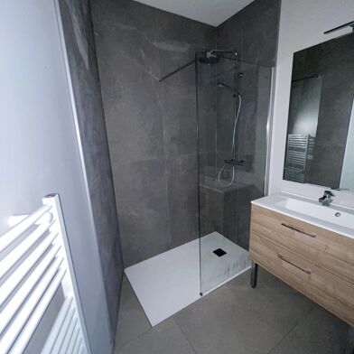 Maison 4 pièces 1300 €