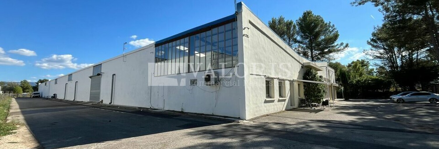 Commerce  594 m² à louer à Rousset (13790)