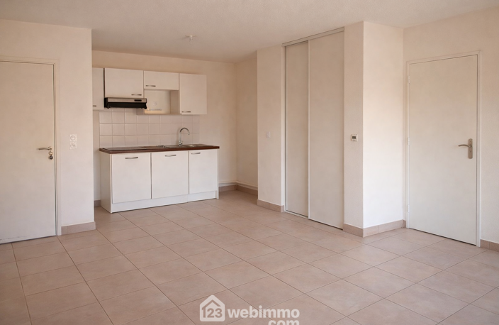 Appartement - 60m² - Le Luc — photo 2