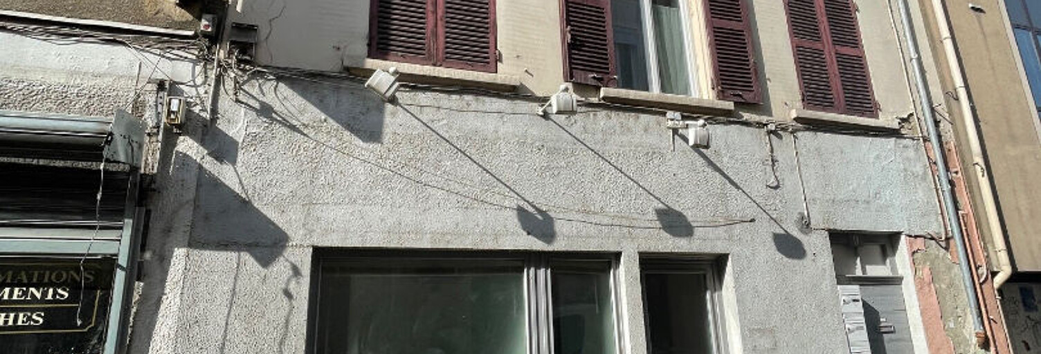 Commerce  47 m² à louer à Oullins-Pierre-Bénite (69600)