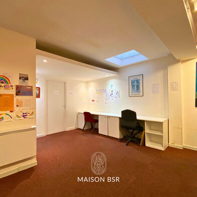 Commerce 3 pièces 242000 €